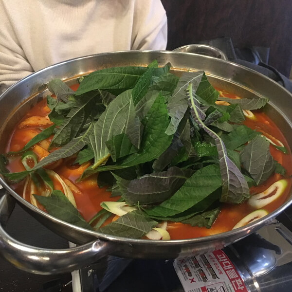 먹방의 즐거움이 있는 홍대 맛집 베스