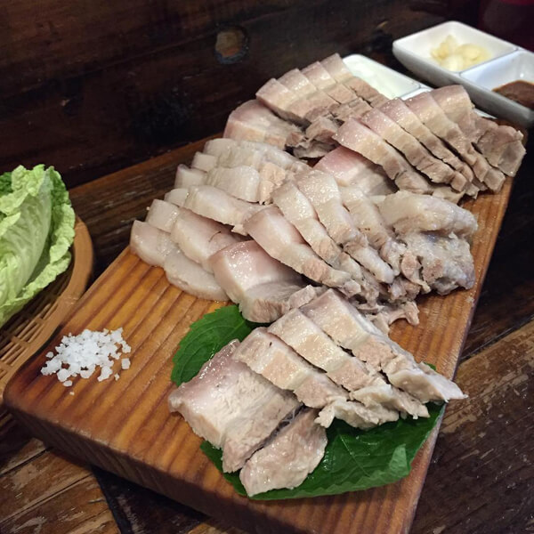 먹방의 즐거움이 있는 홍대 맛집 베스