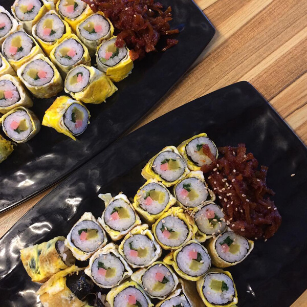 일품요리로도 손색없는 전국 이색 김밥