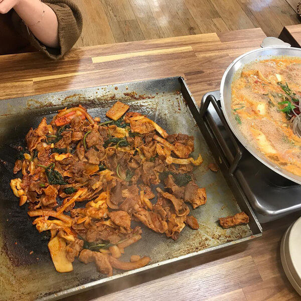 감칠맛의 대명사! 전국 부대찌개 맛집