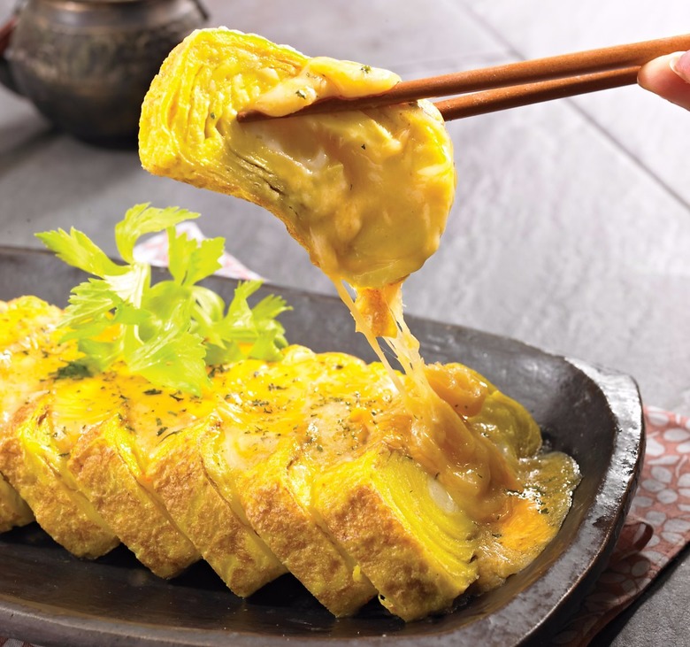 뭘 넣어도 맛있는 달걀말이 만드는 법
