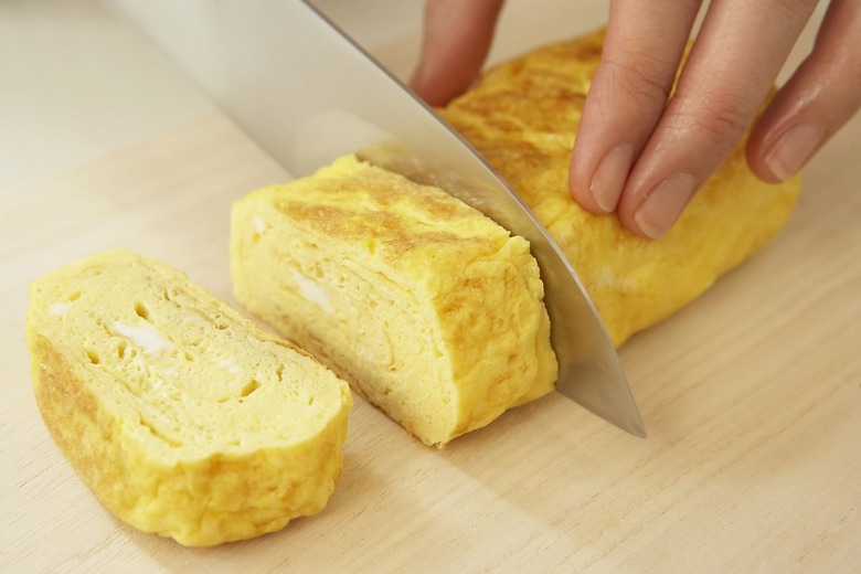 뭘 넣어도 맛있는 달걀말이 만드는 법