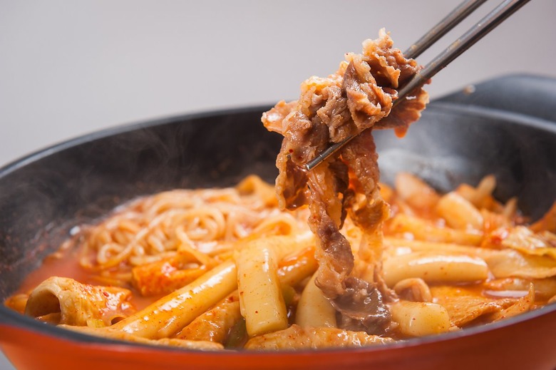 고소하니 감칠맛이 좋은 차돌박이 요리