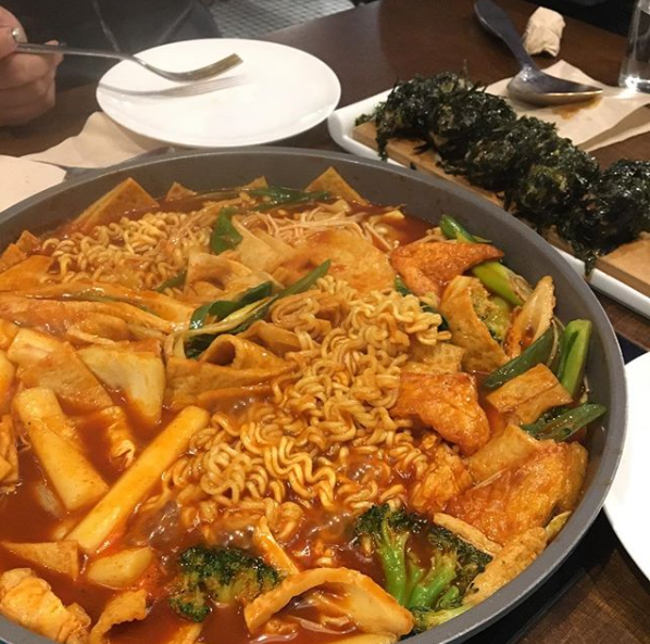유명 맛집 모두 모인 강남 고속터미널