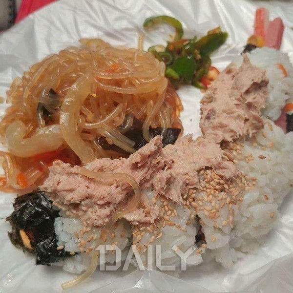 서울 광장시장 먹거리 뿌시기