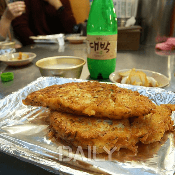 서울 광장시장 먹거리 뿌시기
