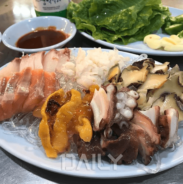 서울 광장시장 먹거리 뿌시기