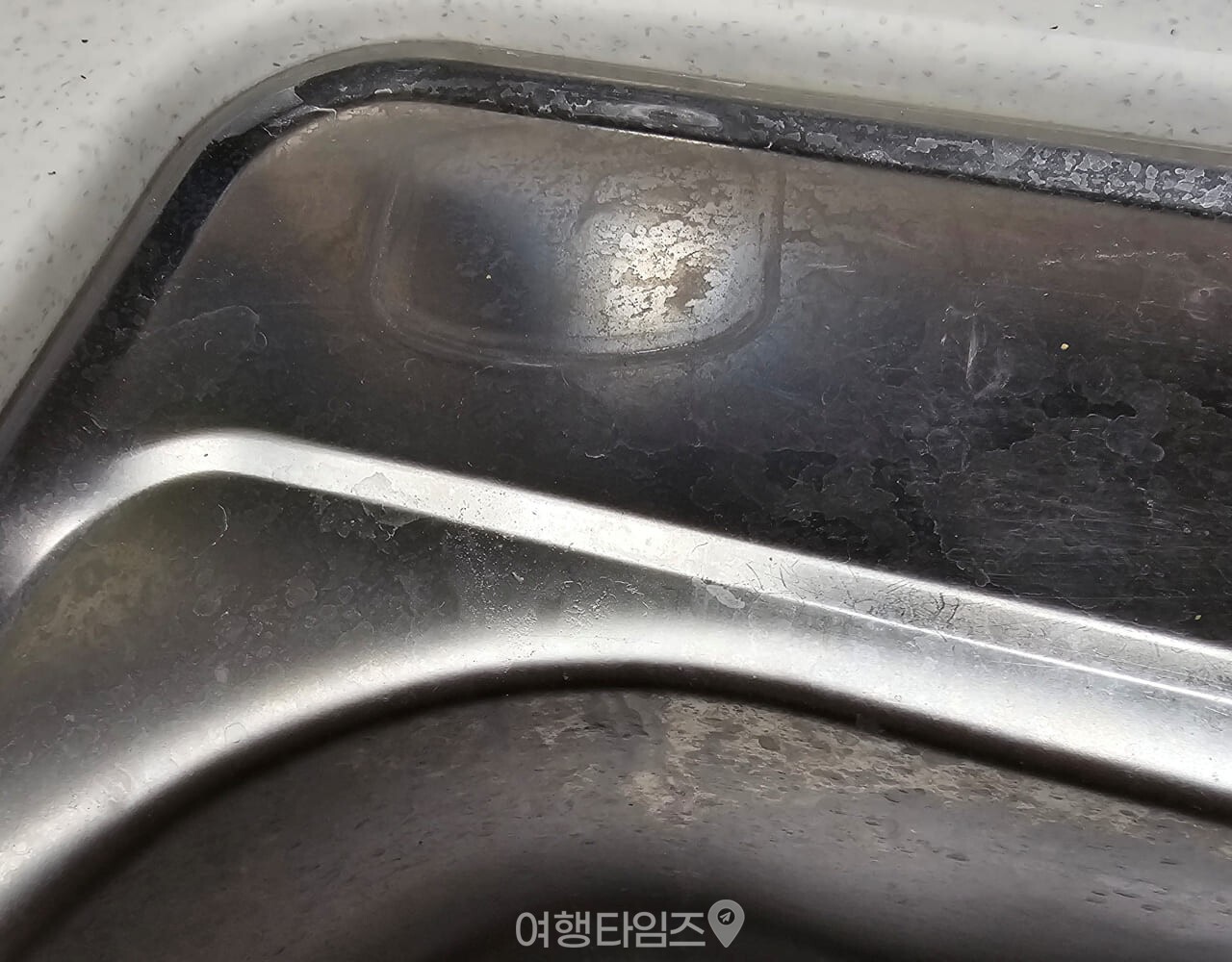 주방 싱크대 청소 / 사진=여행타임즈