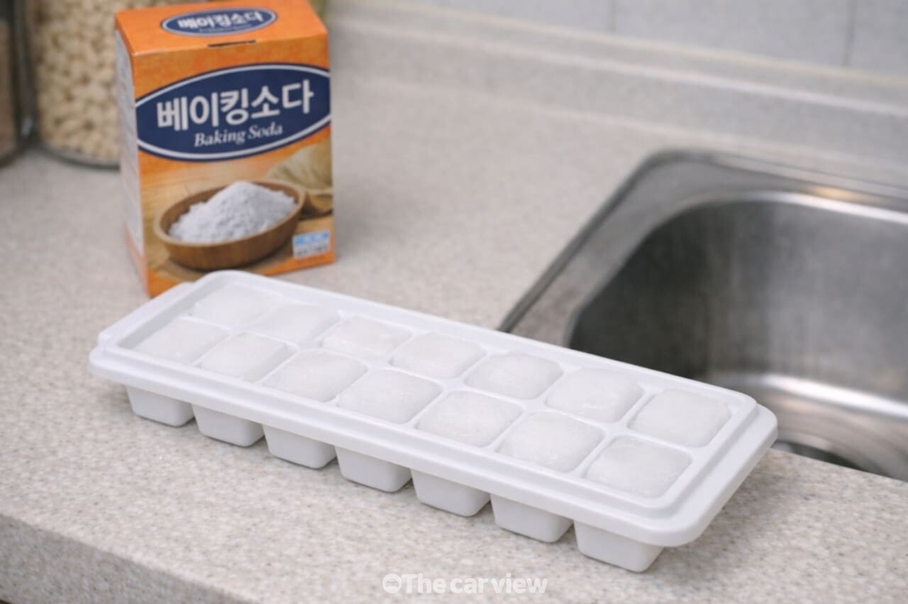 주방 싱크대 배수구 청소 / 사진=더카뷰
