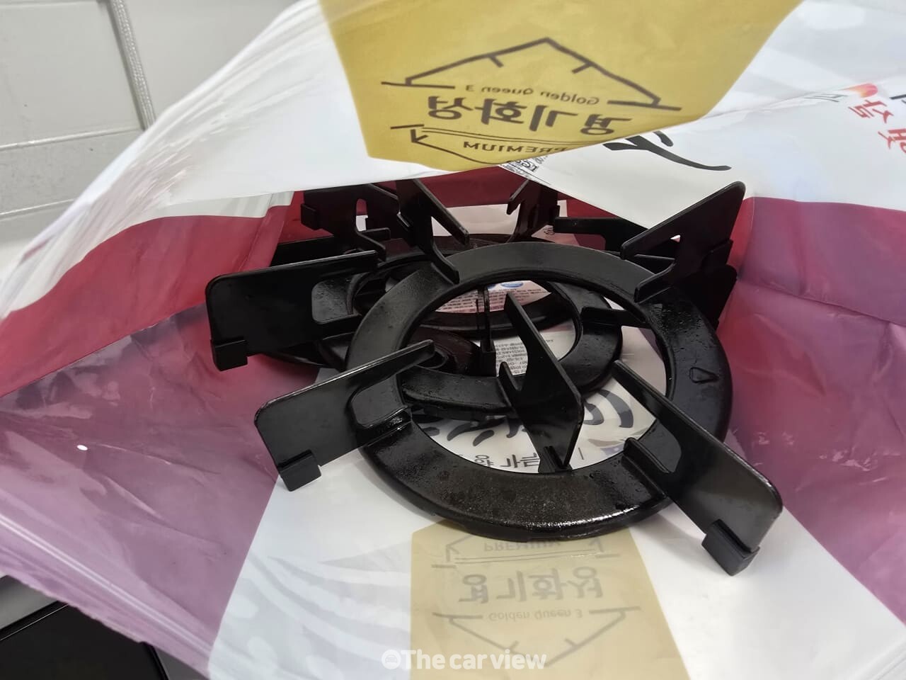 가스레인지 삼발이 쌀포대 설거지 / 사진=더카뷰