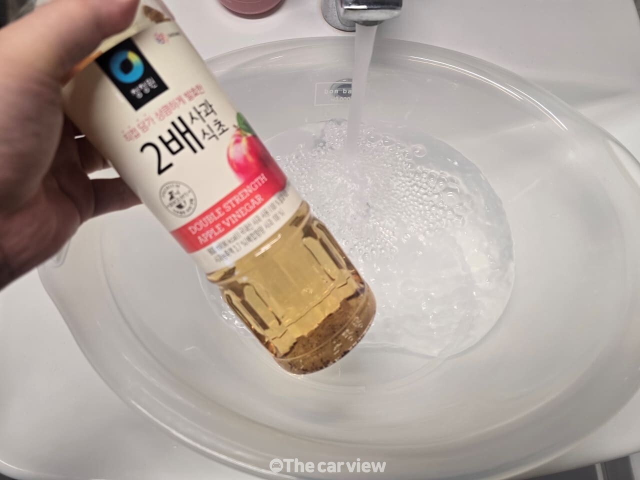 마루 바닥 물걸레 청소 / 사진=더카뷰