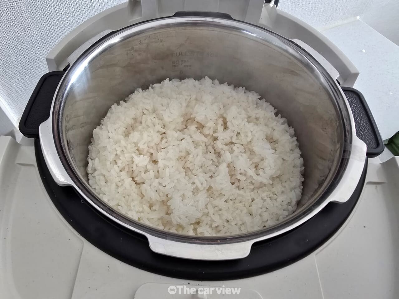 밥솥 물받이 청소 / 사진=더카뷰