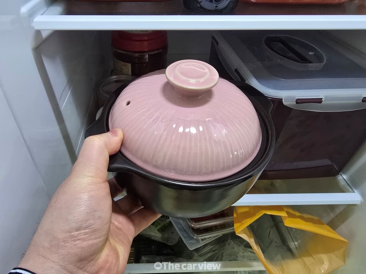 뚝배기 쌀뜨물 설거지 / 사진=더카뷰
