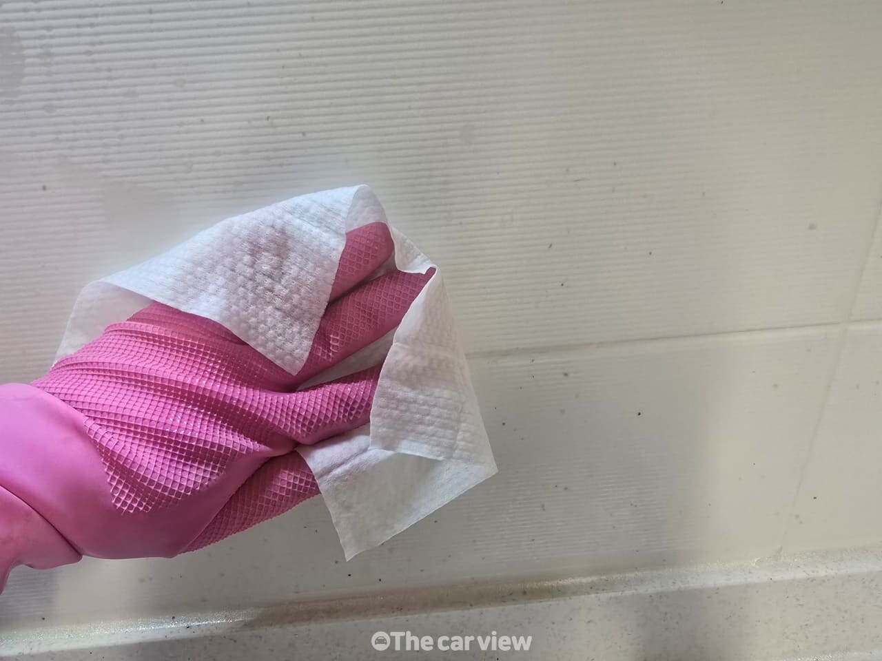 가스레인지 타일벽 청소 / 사진=더카뷰
