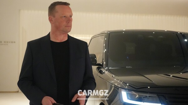JLR SVO SV 비스포크 글로벌 세일즈 책임자 닐 메일링