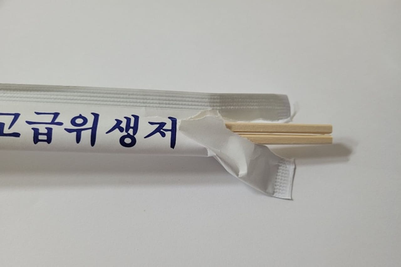 ⓒ게티이미지뱅크(일회용 젓가락)