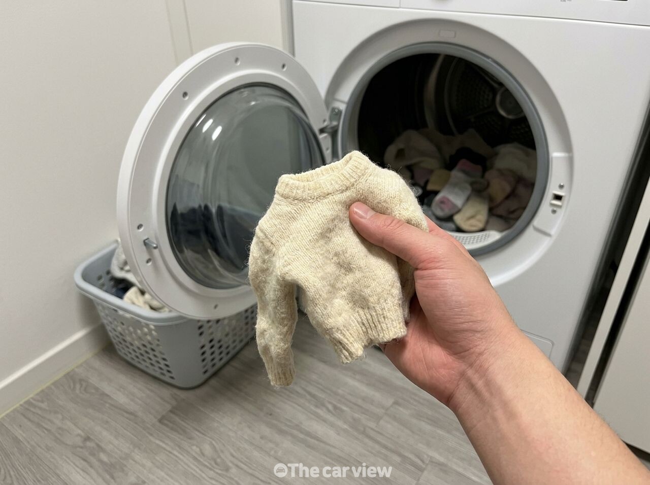 건조기에 넣으면 안되는 옷감 / 사진=더카뷰