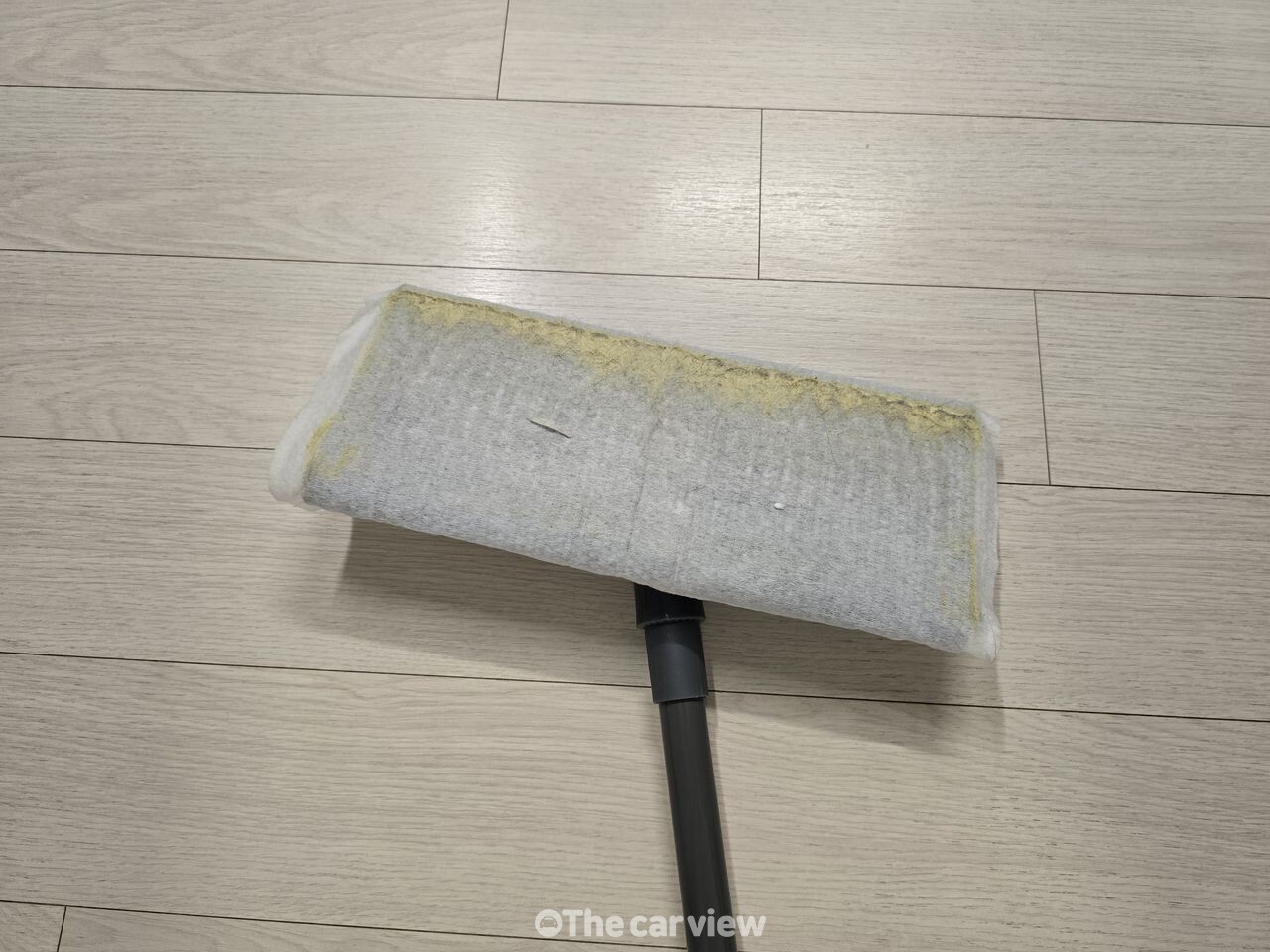 봄철 꽃가루 청소 / 사진=더카뷰