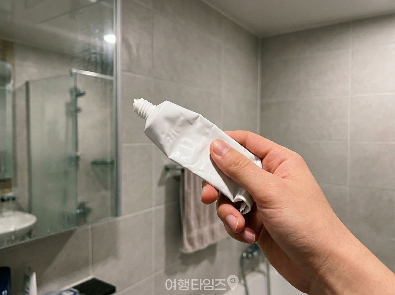 욕실 거울 물때 청소 / 사진=여행타임즈