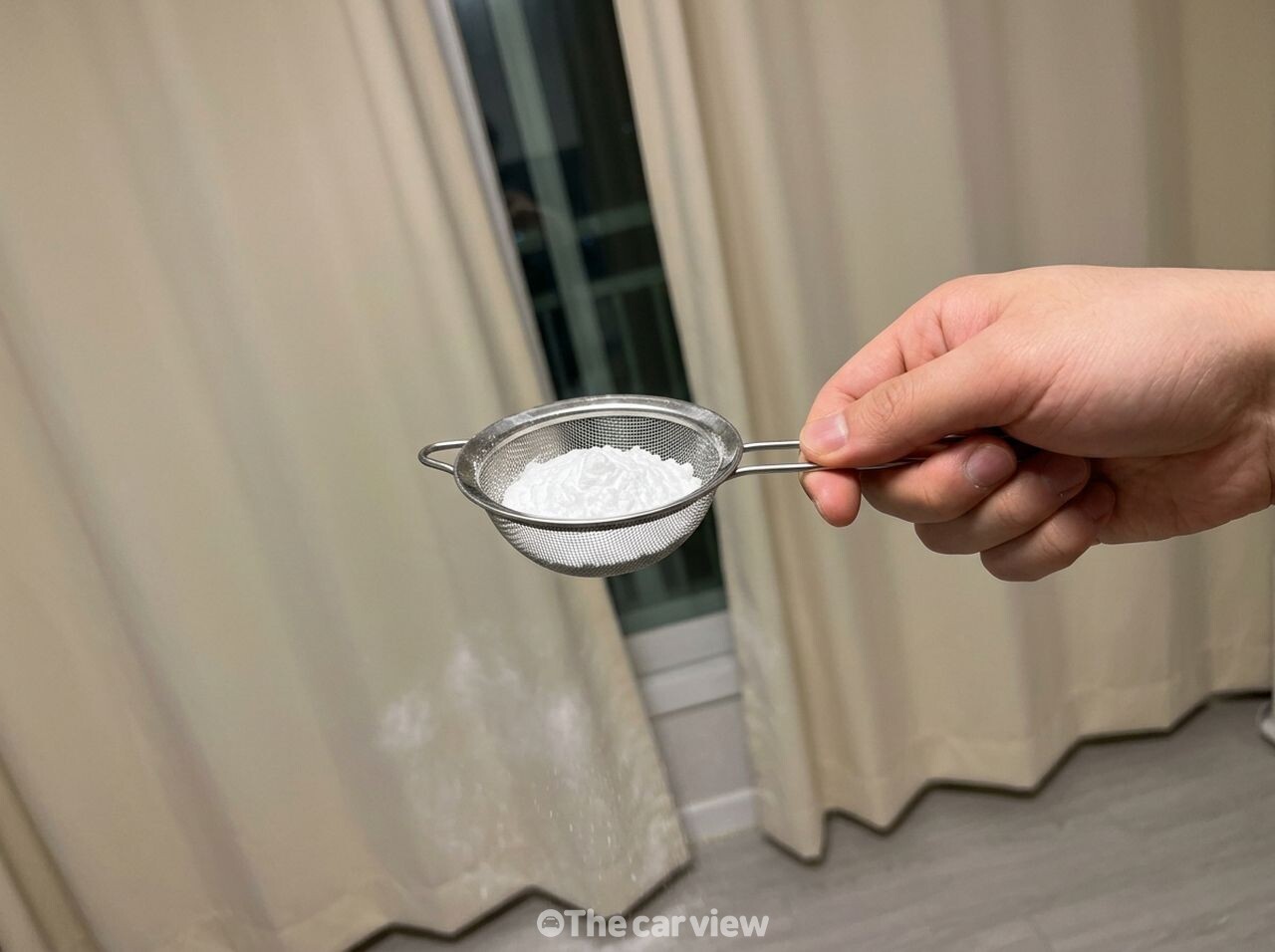 커튼 청소 / 사진=더카뷰