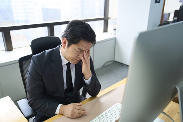 ⓒ게티이미지뱅크(스트레스를 받은 직장인)