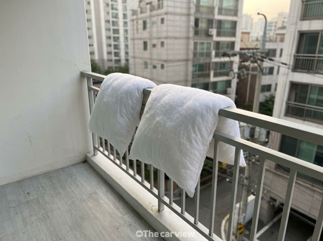베개 빨래 / 사진=더카뷰
