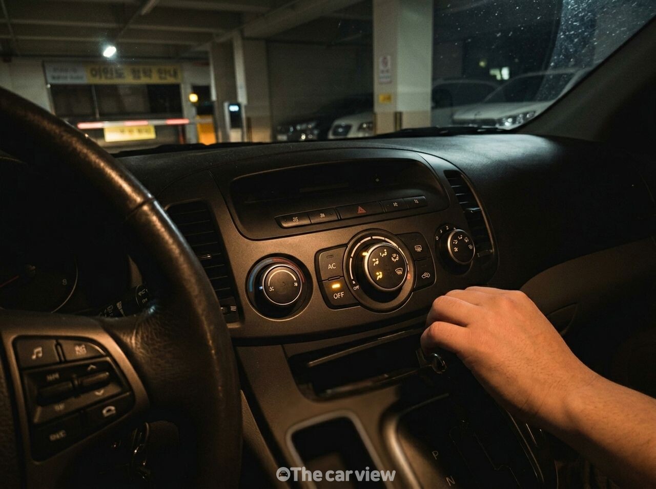 자동차 에어컨 냄새 제거 / 사진=더카뷰