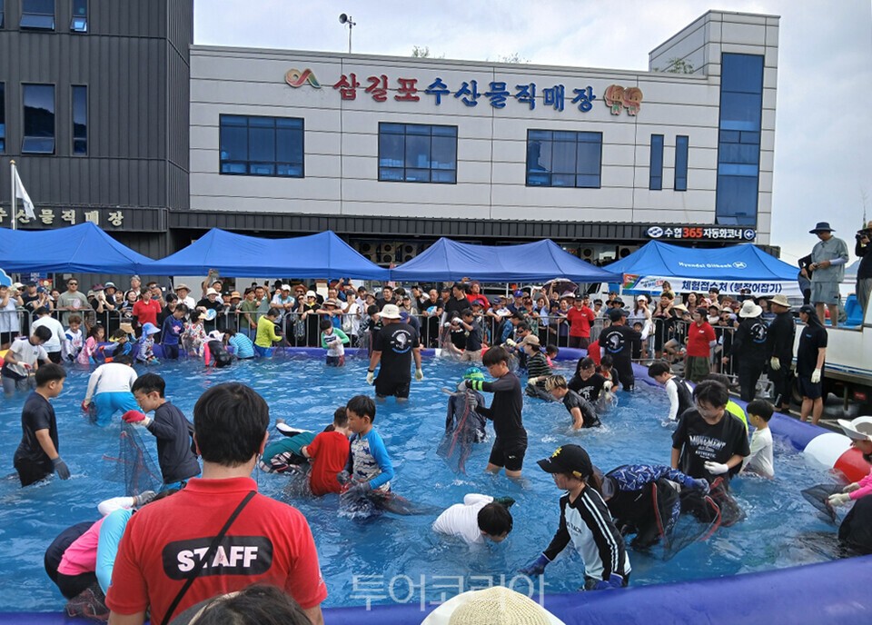 제19회 삼길포우럭축제 모습/사진-서산시