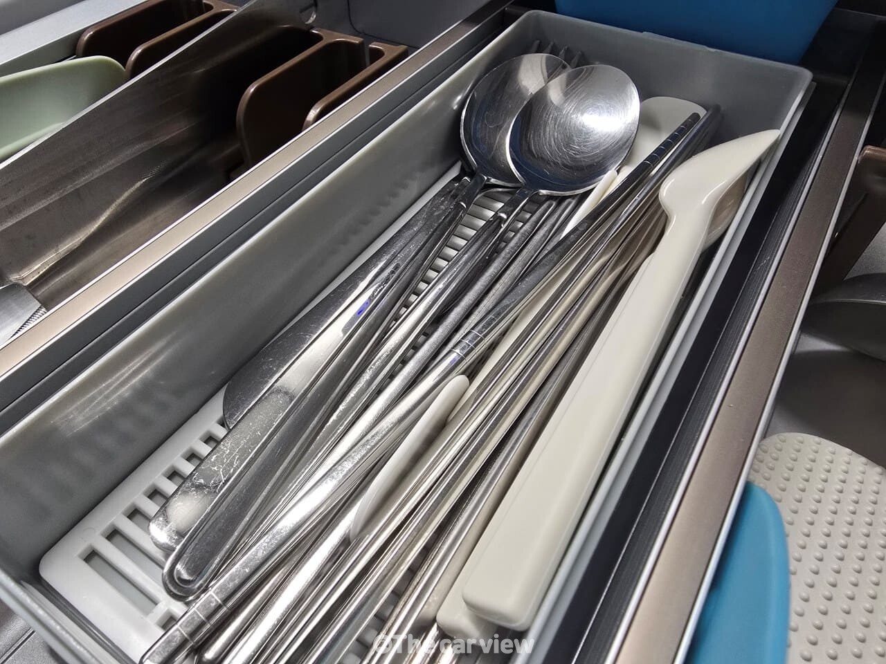 수저통 / 사진=더카뷰