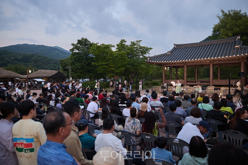 &nbsp;외암마을 야행.[사진=아산시]