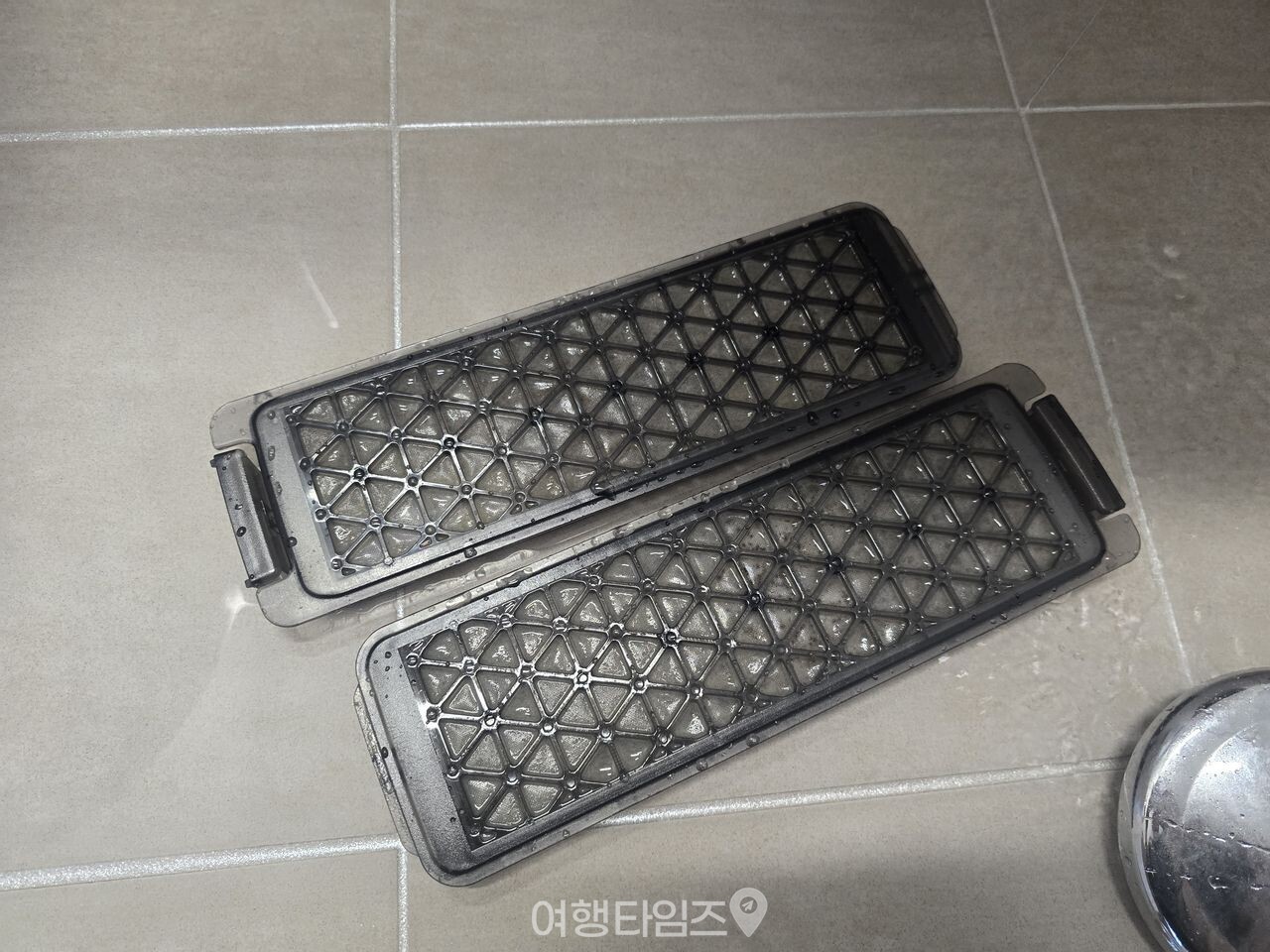 통돌이 세탁기 필터 청소 / 사진=여행타임즈