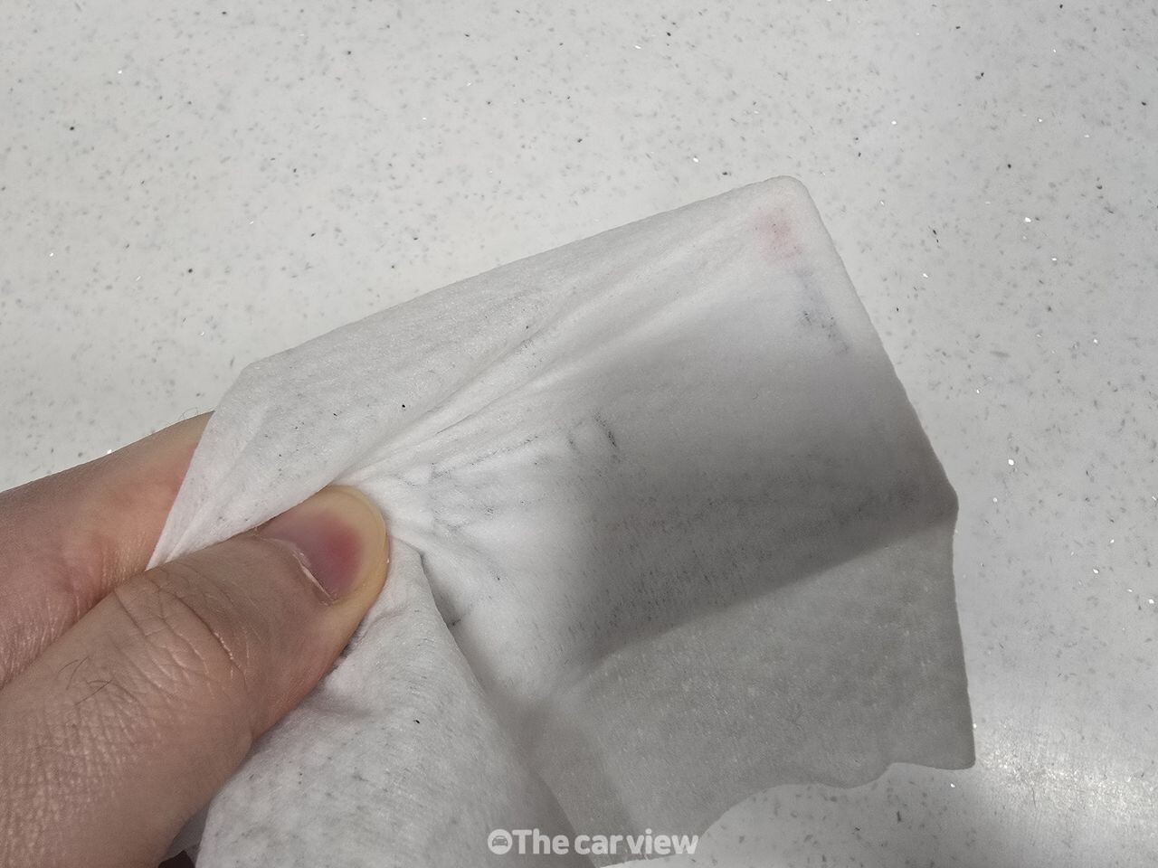 안 쓰는 카드 청소 활용 / 사진=더카뷰