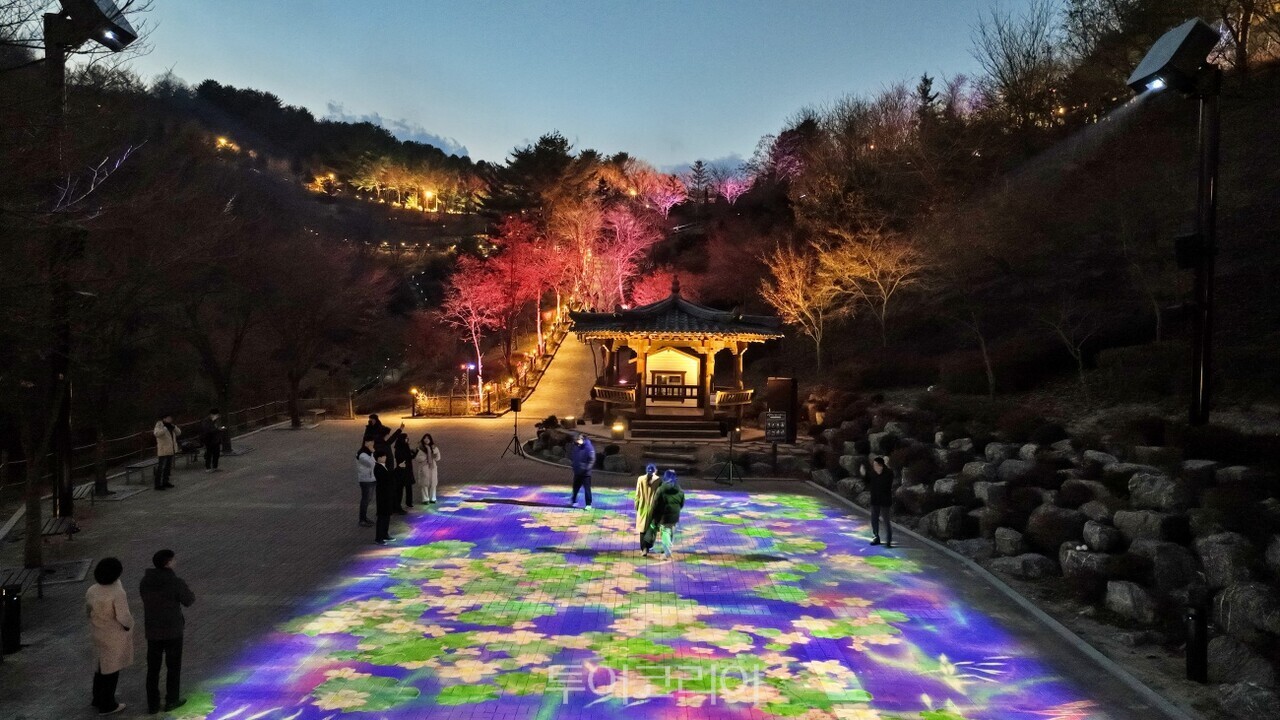 황부자며느리공원 야경/사진-태백시