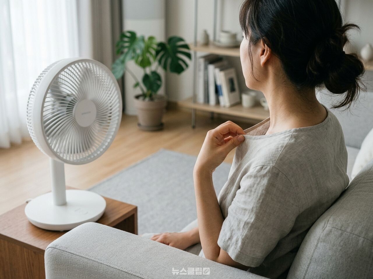 부채질 / 기사 이해를 돕기 위한 Ai 이미지
