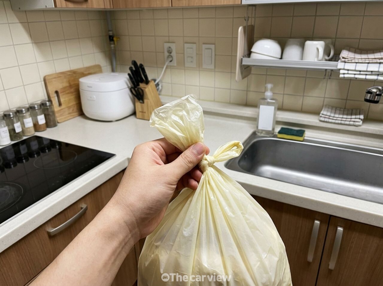여름휴가집비울때 체크리스트 / 기사 이해를 돕기 위한 AI 이미지