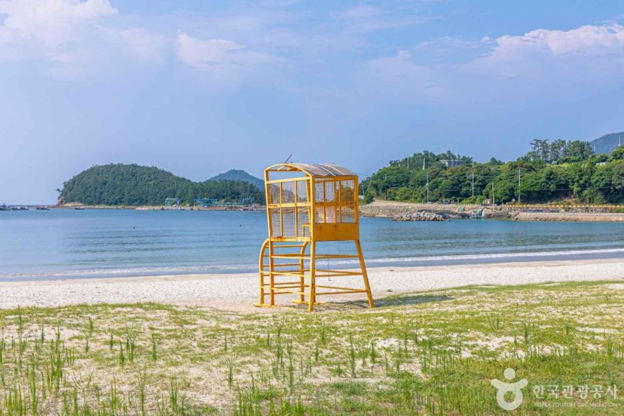 예송리해수욕장 / 한국관광콘텐츠랩-황성훈
