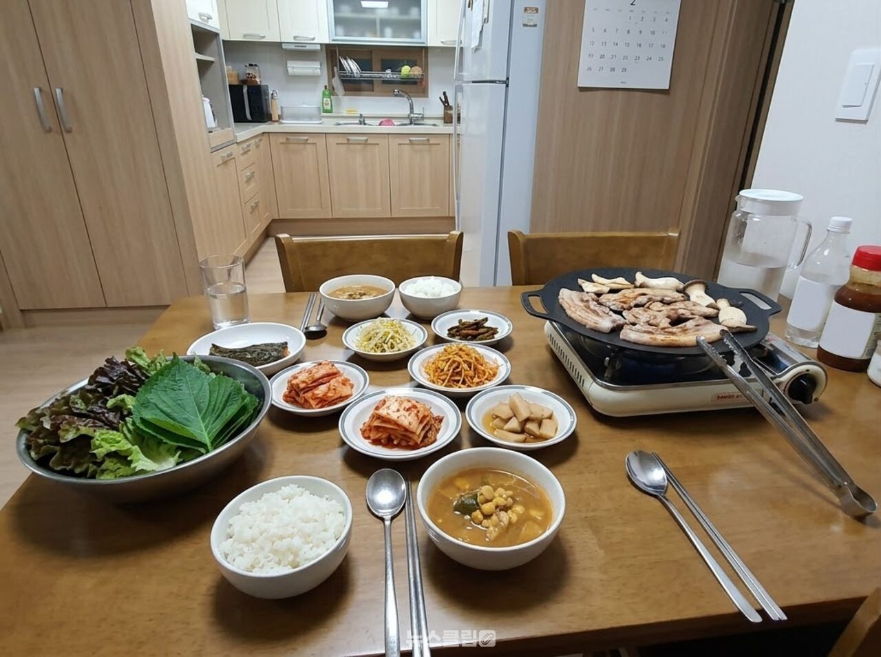 겨드랑이 땀냄새 / 기사 이해를 돕기 위한 AI 이미지