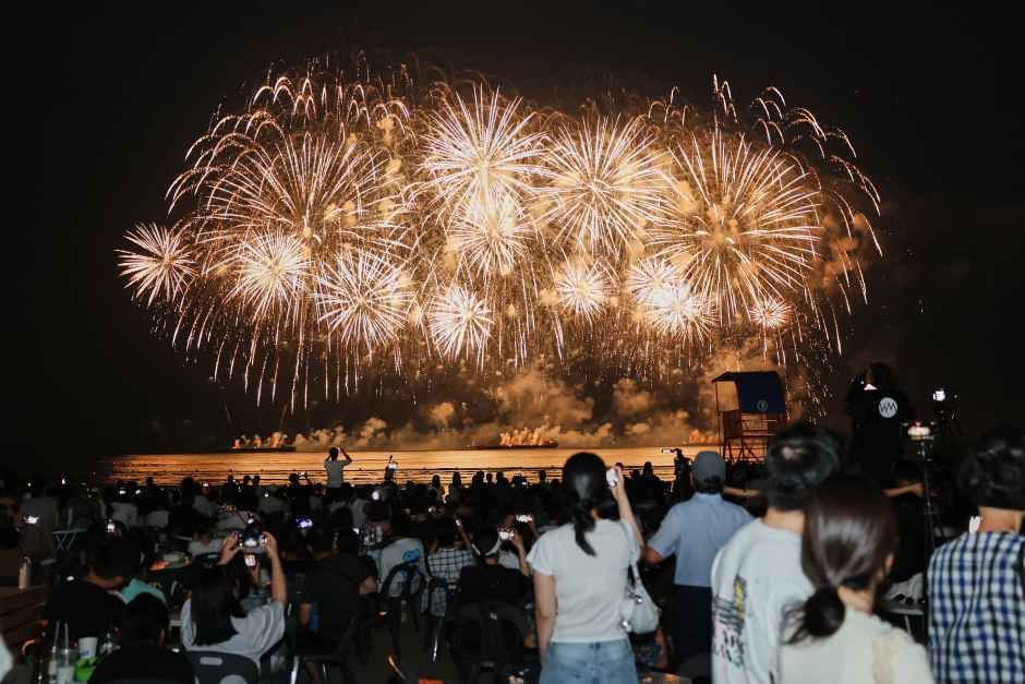광안리 안부러운 다대불꽃쇼! / 사진=한국관광공사