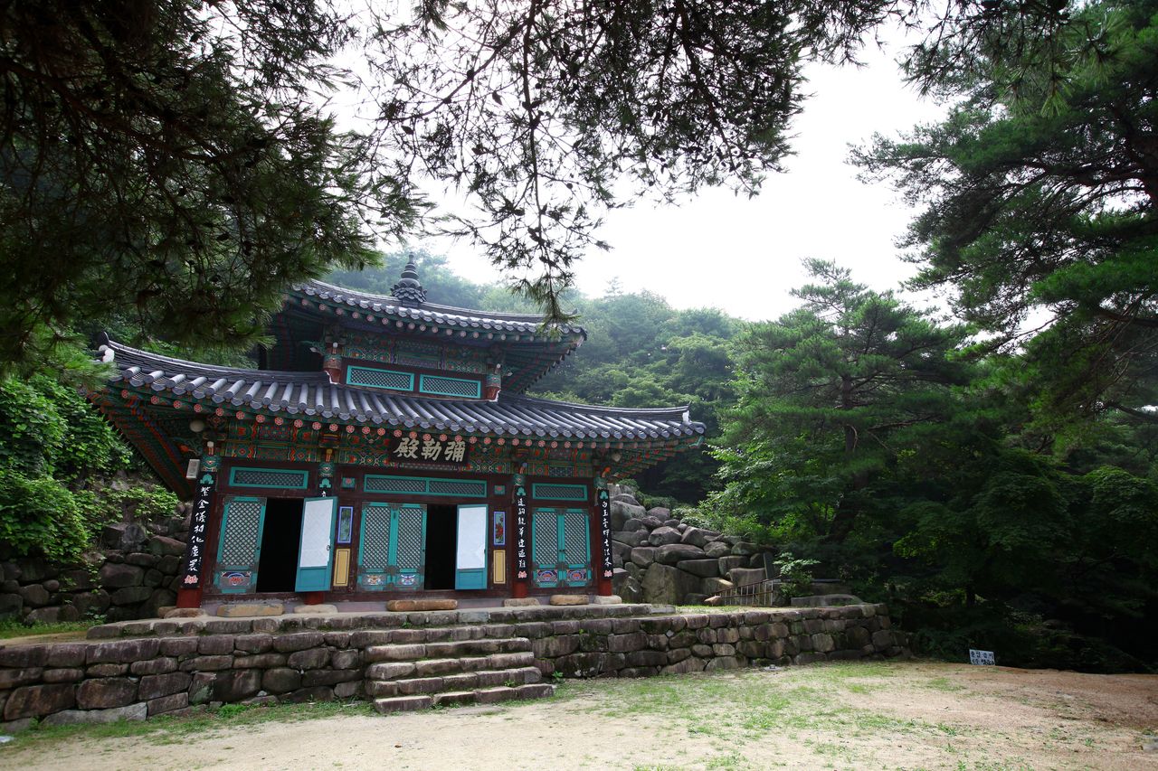 만어사 / 한국관광콘텐츠랩-이범수