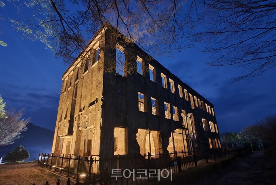 철원 노동당사 /사진-철원군