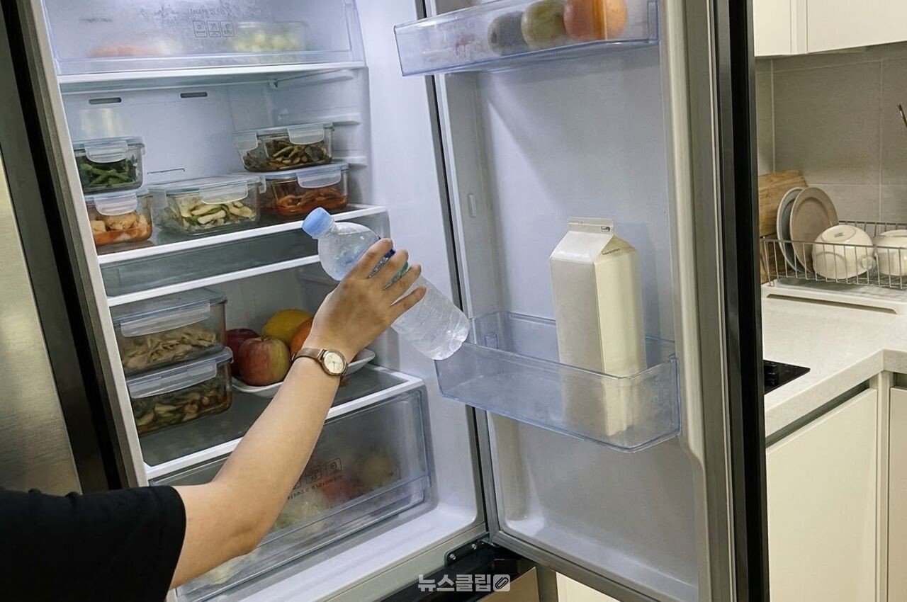 냉장고 정전 / 기사 이해를 돕기 위한 AI 이미지