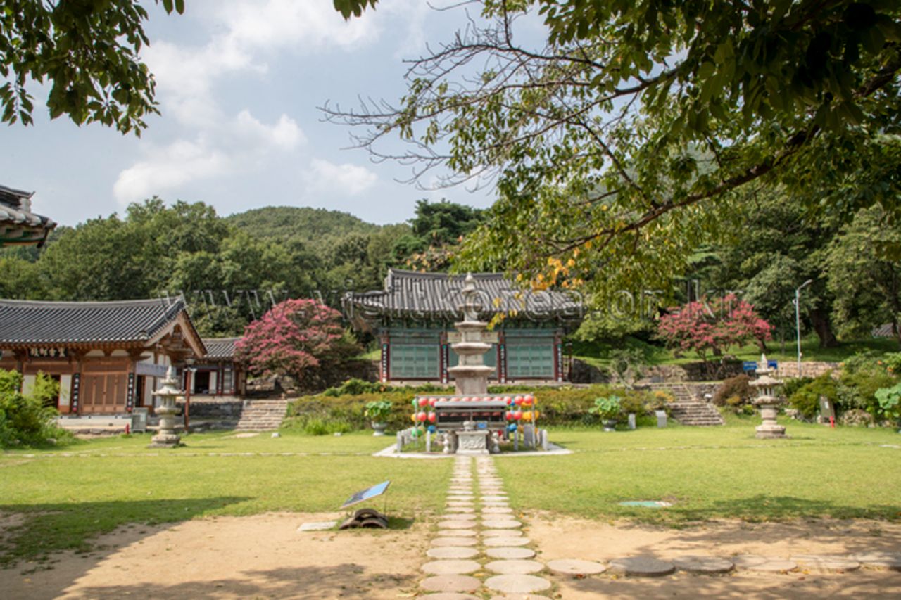 공주 신원사 / 한국관광콘텐츠랩-이범수