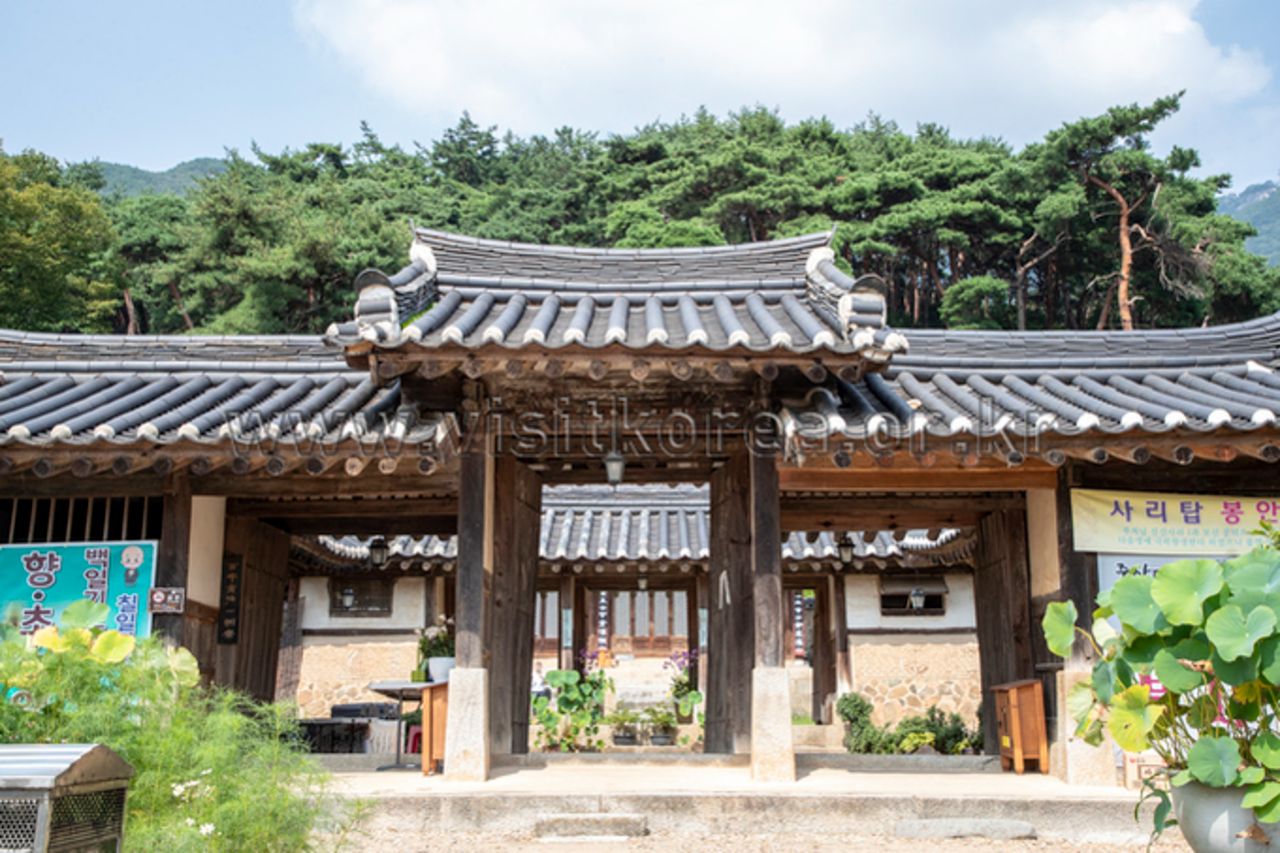 공주 신원사 / 한국관광콘텐츠랩-이범수