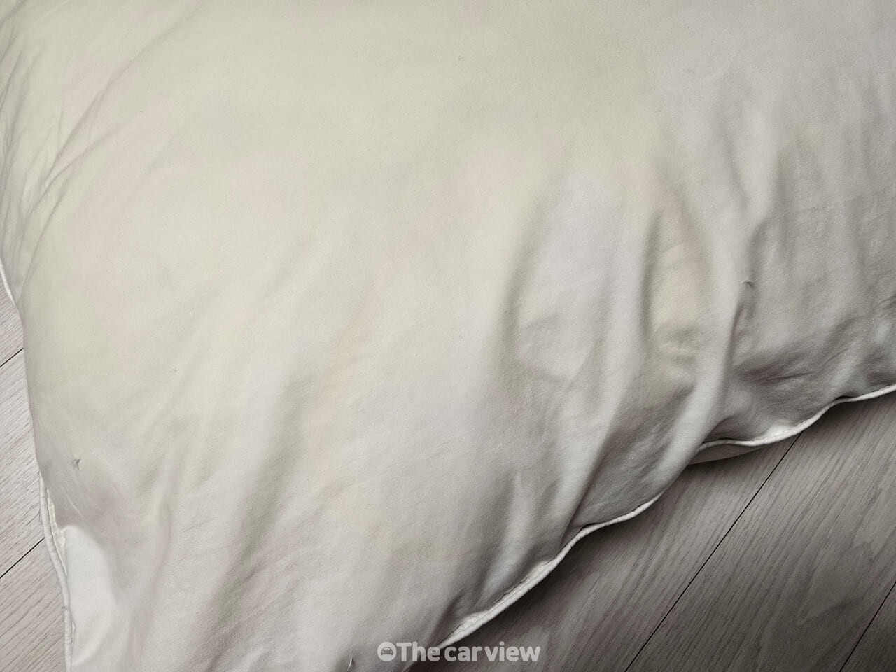 베개 누런 얼룩 빨래 / 사진=더카뷰