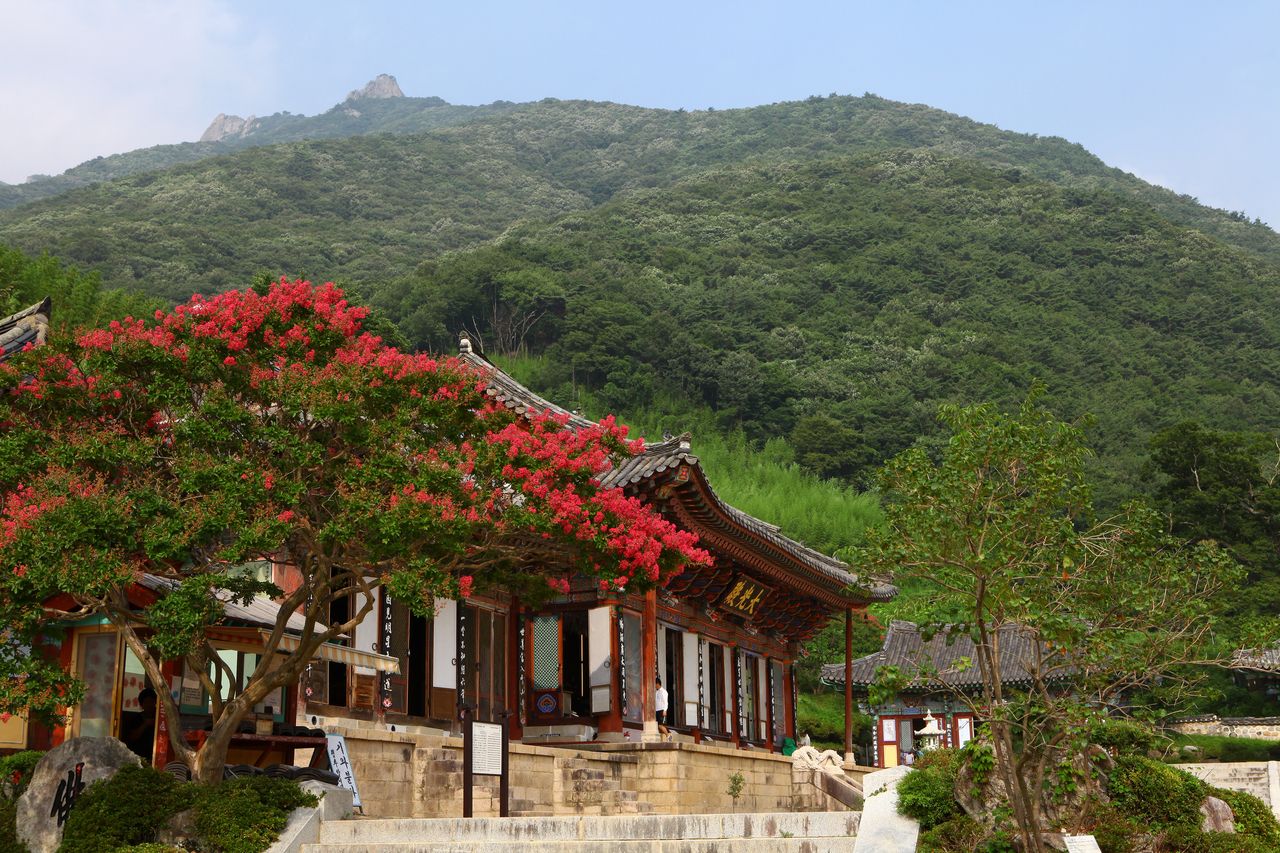 밀양 표충사 / 한국관광콘텐츠랩-이범수