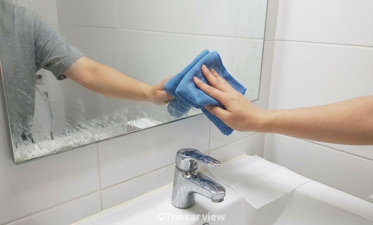욕실 거울 물때 청소 / 기사 이해를 돕기 위한 AI 이미지