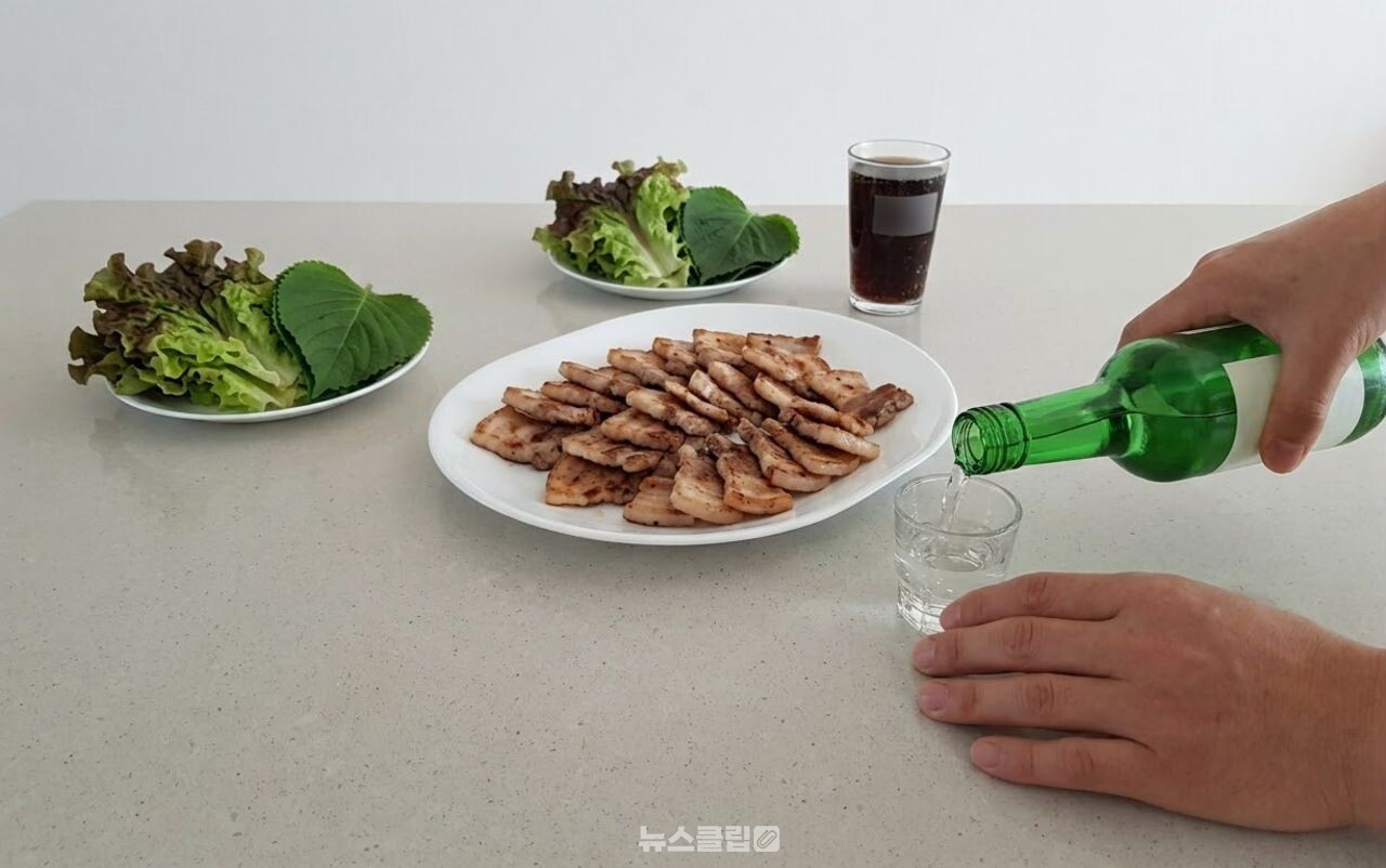삼겹살 음식 궁합 / 기사 이해를 돕기 위한 AI 이미지