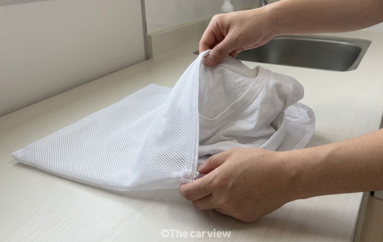 티셔츠 목 늘어남 방지 세탁법 / 기사 이해를 돕기 위한 AI 이미지