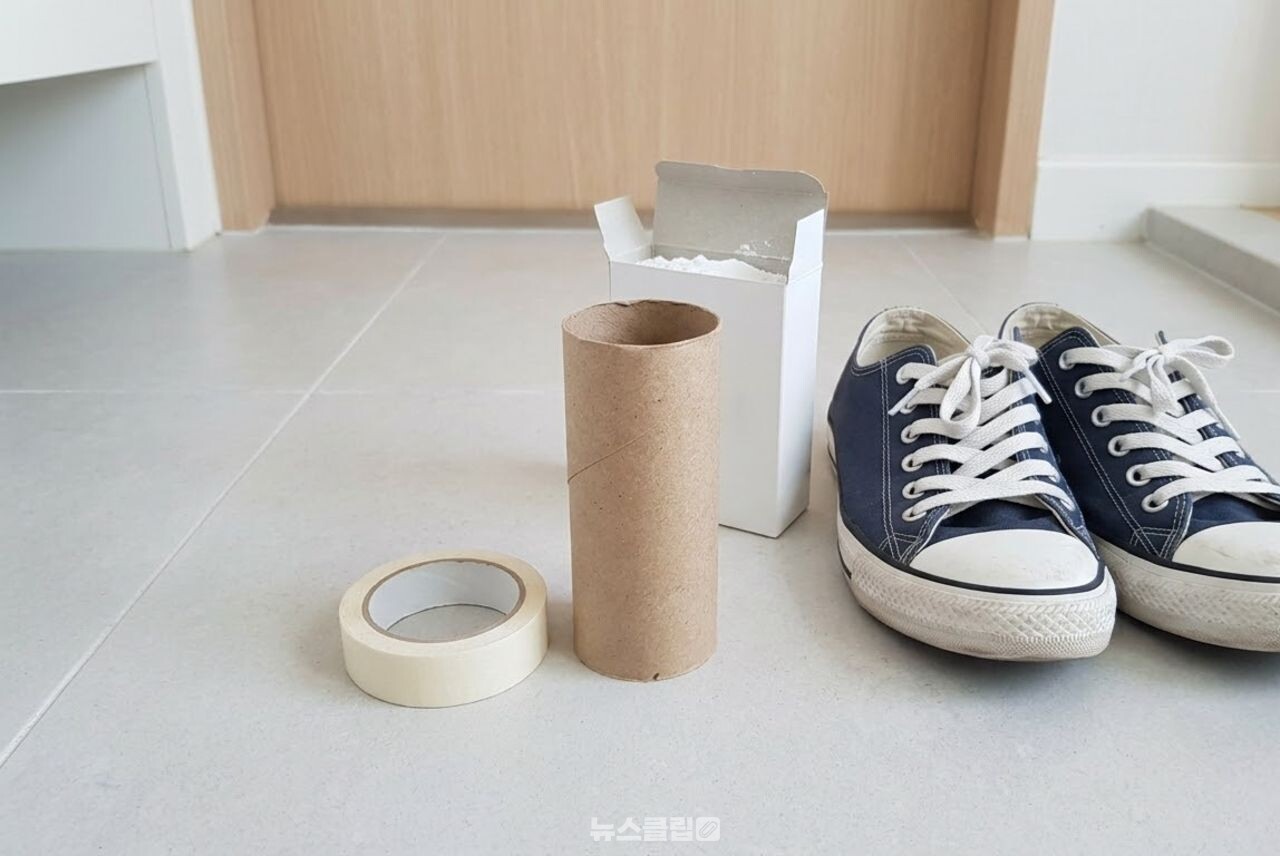 휴지심 신발 냄새 제거 / 기사 이해를 돕기 위한 AI 이미지