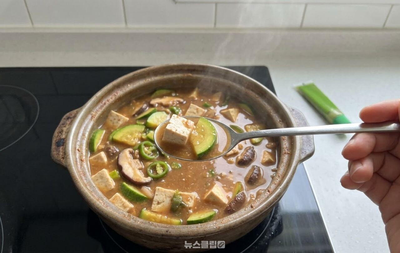 고추냉이 된장찌개 / 기사 이해를 돕기 위한 AI 이미지